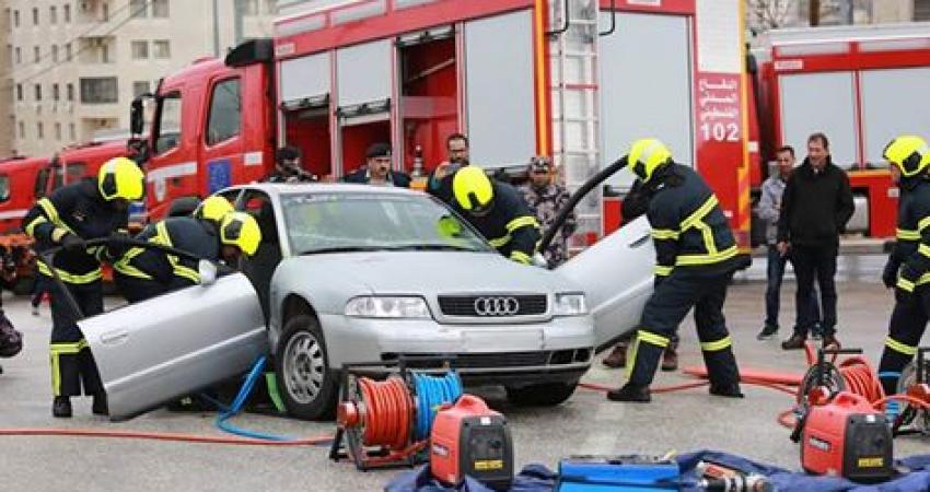حادث سير الدفاع المدني
