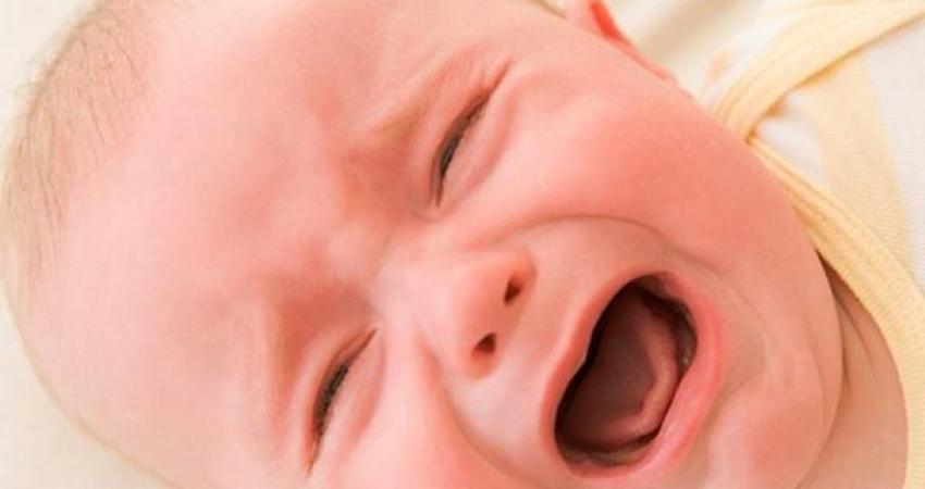 طرق للتخلص من الإمساك لدي طفلك