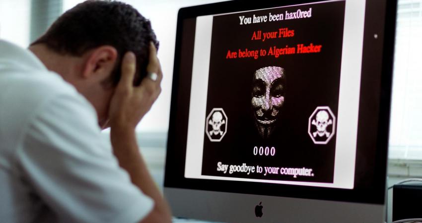 كيف تحمي كاميرا حاسوبك من الاختراق؟