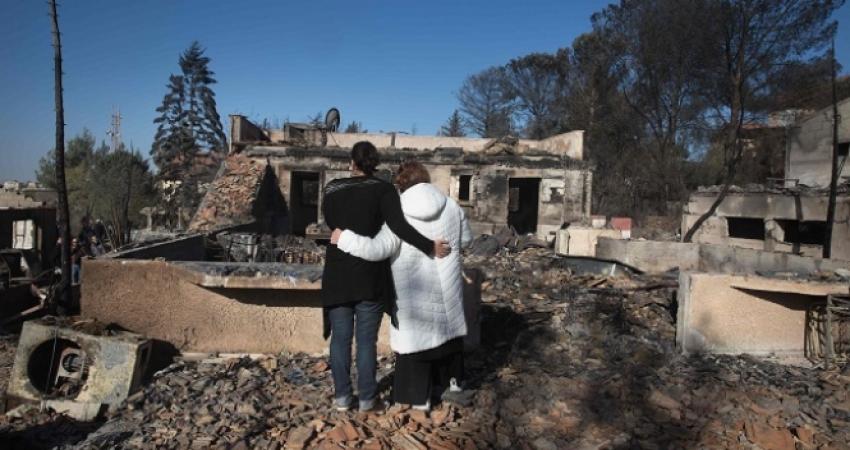 يعقد وزير المالية، موشيه كحلون صباح اليوم الثلاثاء، جلسة خاصة مع طاقم سلطة الضرائب، ووزارة الأمن الداخلي، ومكتب رئيس الحكومة، ووزارة الأمن، بهدف تقييم الأوضاع حيال الحرائق التي اشتعلت في البلاد بالأيام الأخيرة.  وسيتم خلال الاجتماع الخوض في قضية دفع التعو