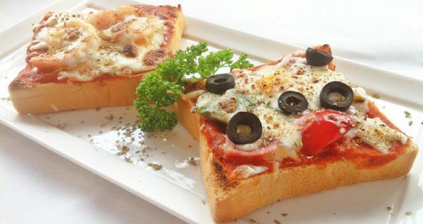 pizza-toast