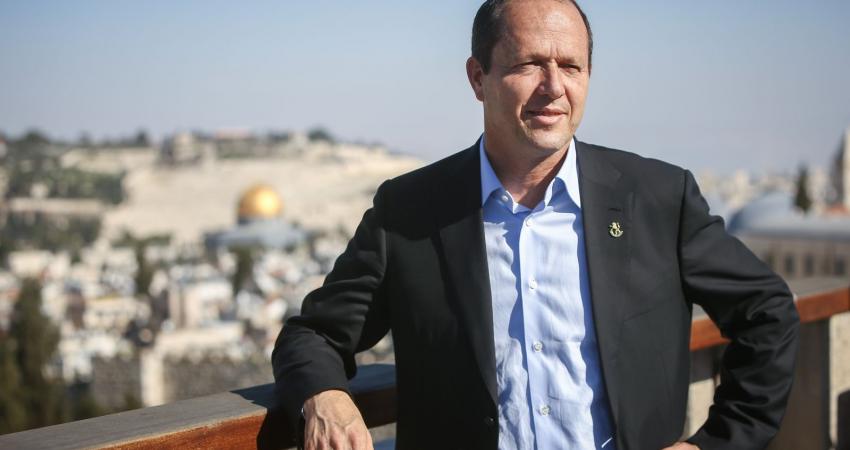 خطة لرئيس بلدية القدس لإبعاد 