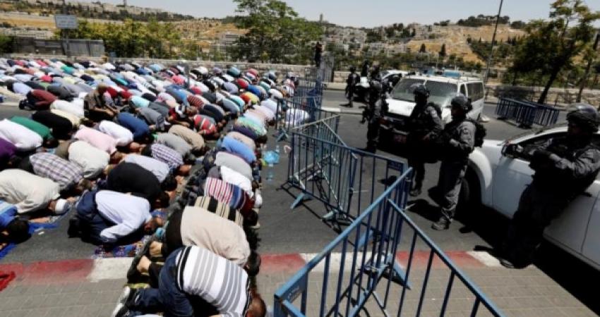 large-مفتي-القدس-من-يدخل-الأقصى-من-البوابات-الإلكترونية-صلاته-باطلة-f1dc6