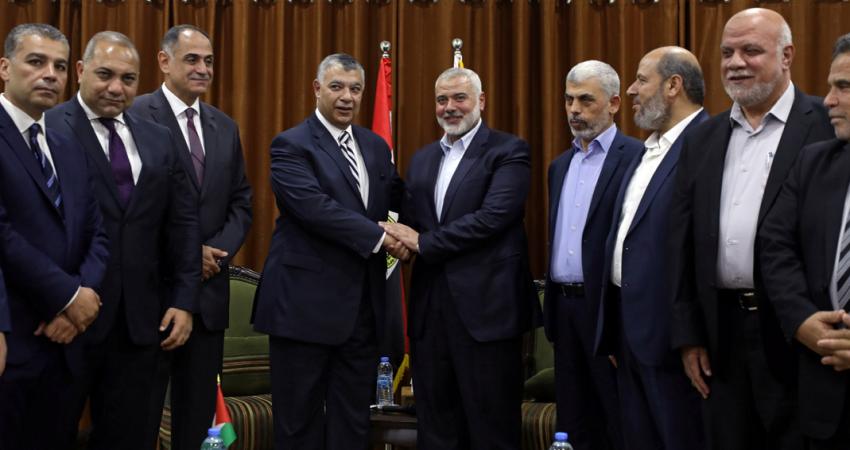 2017-10-03T124421Z_616232967_RC16020BAE70_RTRMADP_3_PALESTINIANS-RECONCILIATION