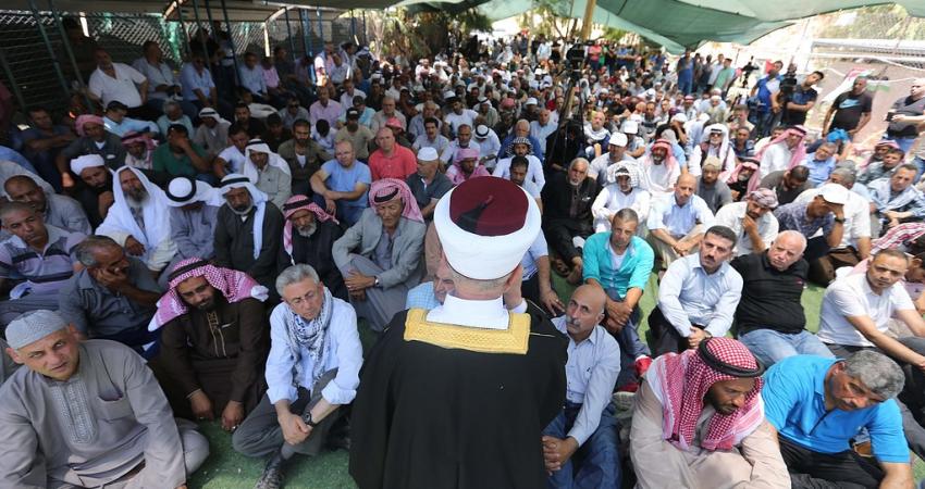 خطبة الجمعة في الخان الأحمر
