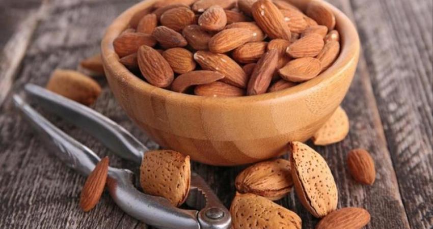 اللوز قد يقي من أمراض القلب