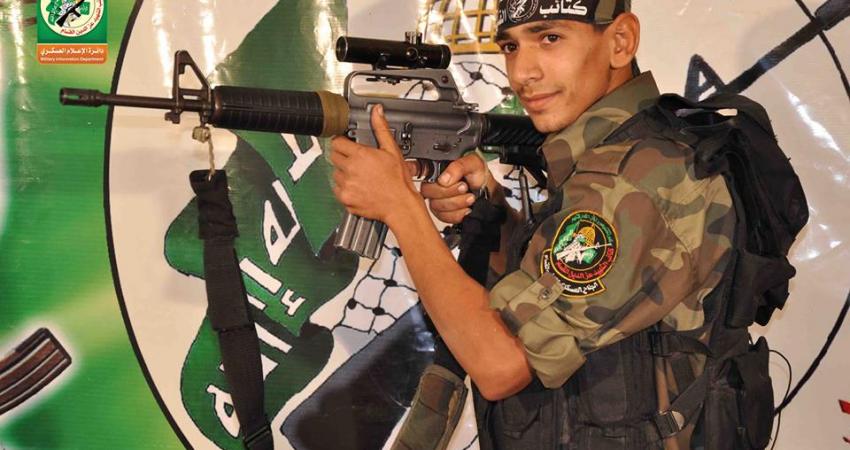  الشاب عبد الرحمن أسعد عرفات