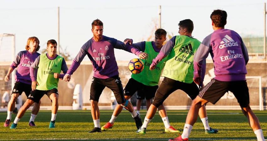 راموس خلال تدريبات الريال
