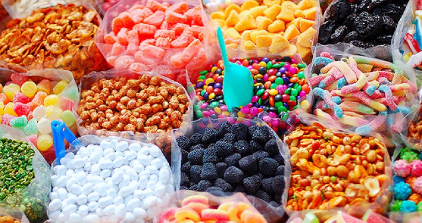 ضبط 200 كرتونة سكاكر غير صالحة للاستهلاك في رام الله