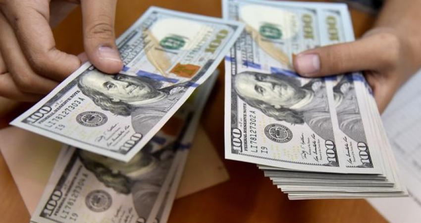 Retienen-dolares-viajeros-mexicanos-Panama_MEDIMA20150721_0238_24