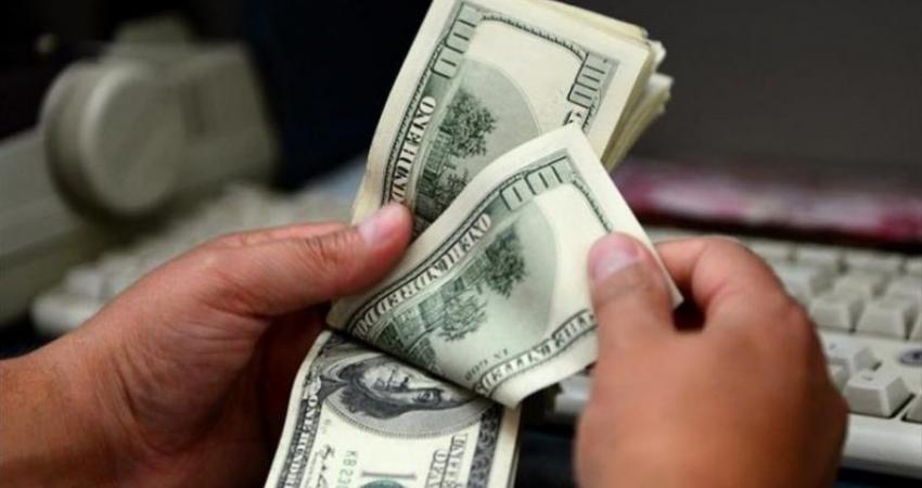 الأونروا توزع مساعدات نقدية على 1,669 أسرة بغزة