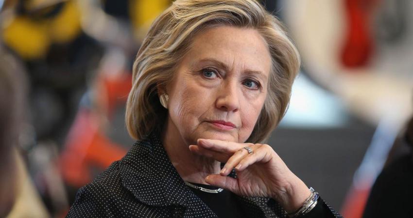 كلينتون: كان يجب ضمان فوز 