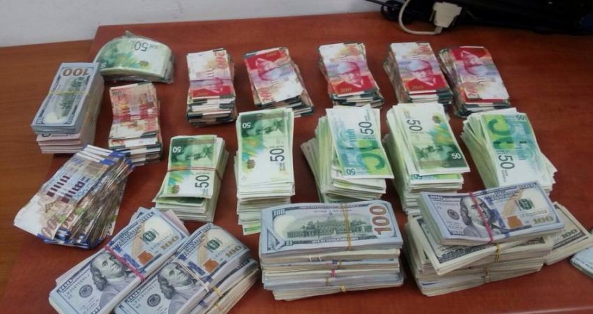 الشرطة تقبض على متهمين بالاحتيال بمبلغ يزيد عن 2 مليون شيقل