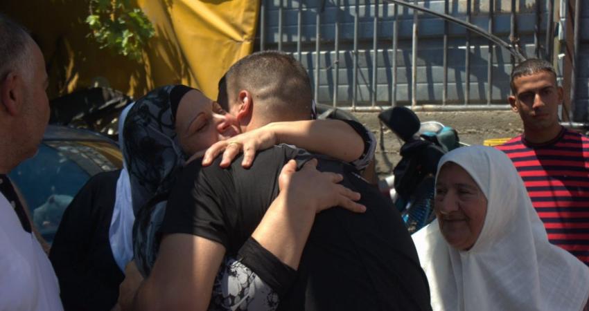 الإفراج عن أسير