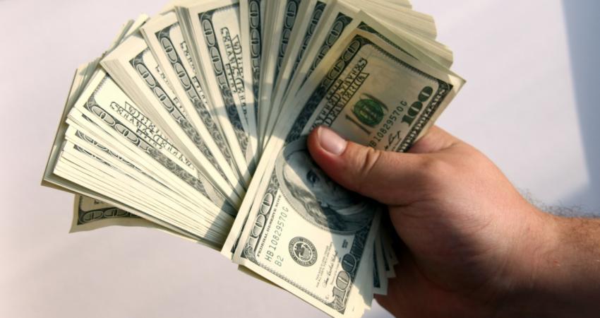 الكيالي: صرف المنحة القطرية اليوم للموظفين المدنيين