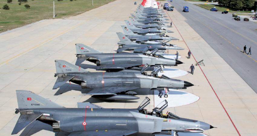 f4_and_f16_by_burakgunes-d57i1cd