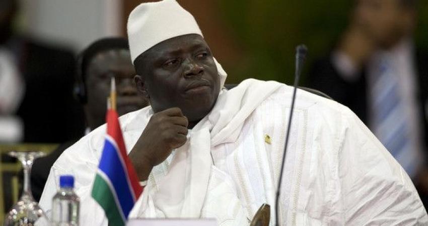 الرئيس يهنئ نظيره آدم بارو بانتخابه رئيسا لجمهورية غامبيا