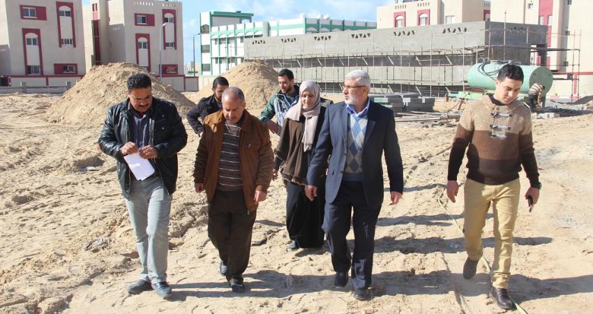 أبو رضوان يتفقد المشاريع الجاري تنفيذها برفح