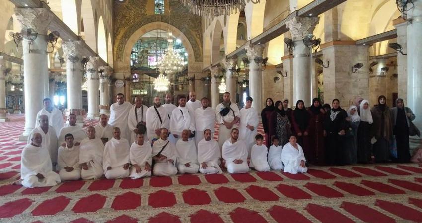 معتمرون فلسطينيون يحرمون من المسجد الأقصى المبارك
