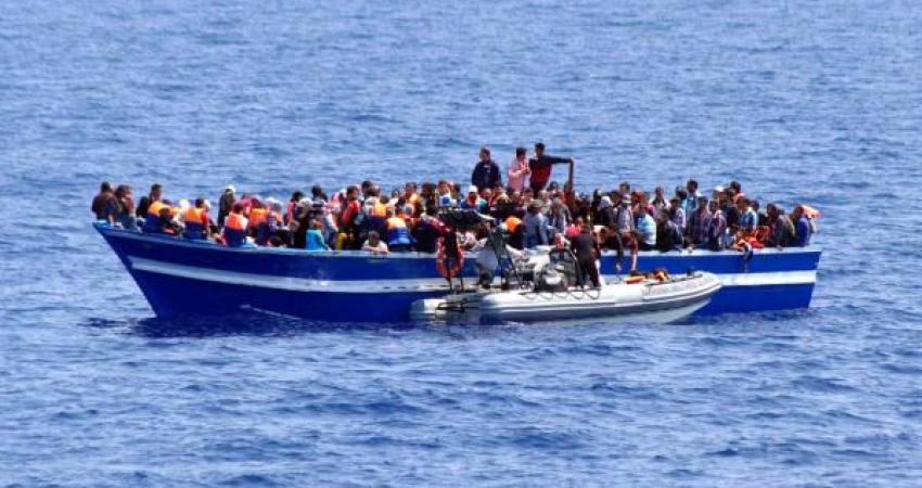 المهاجرين في البحر