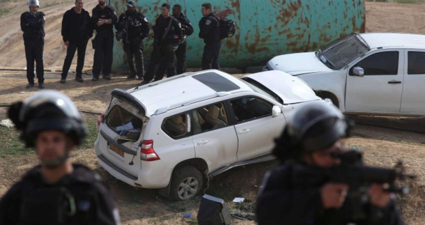 قام ضباط من وحدة 