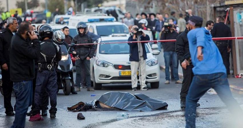 ونتيجة لارتفاع وتيرة العمليات في الأسابيع والأشهر الأخيرة في الضفة الغربية ارتفعت الأصوات داخل "إسرائيل" إلى زيادة الإجراءات العقابية ضد المنفذين، من أجل تعزيز الردع الإسرائيلي. ومن بين الإجراءات التي تروج لها عناصر اليمين المتطرف في "إسرائيل" هي هدم المن