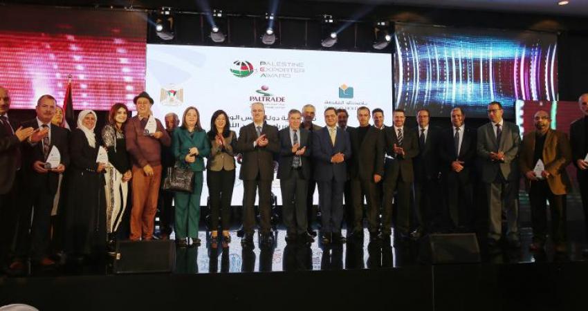 خلال الاجتماع