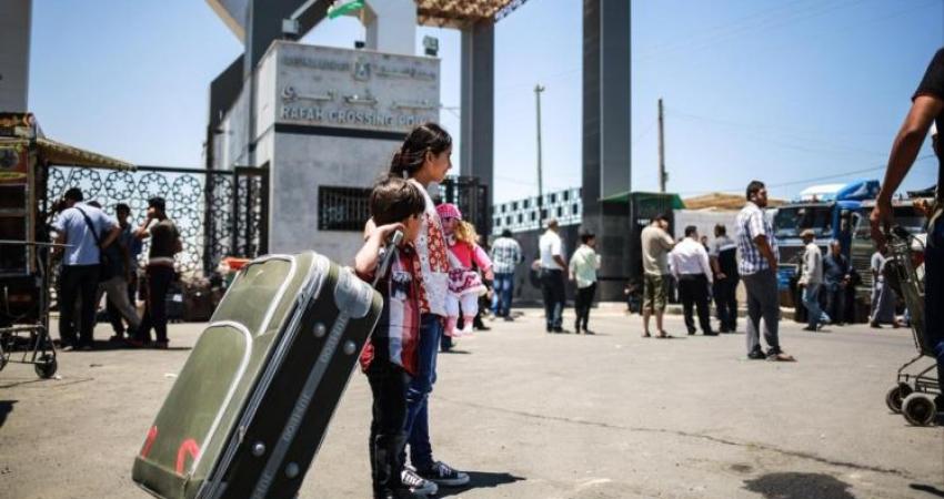 استمرار فتح معبر رفح أمام المسافرين لليوم الثالث