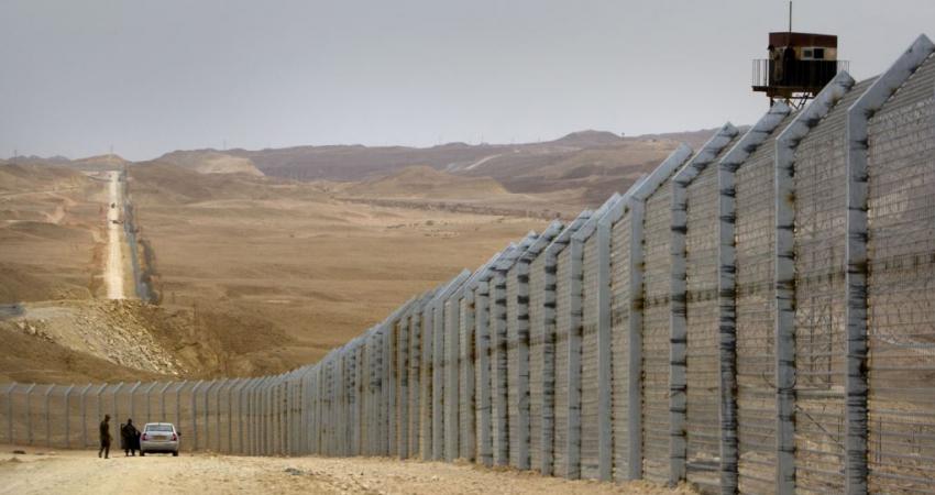 الحدود مع مصر