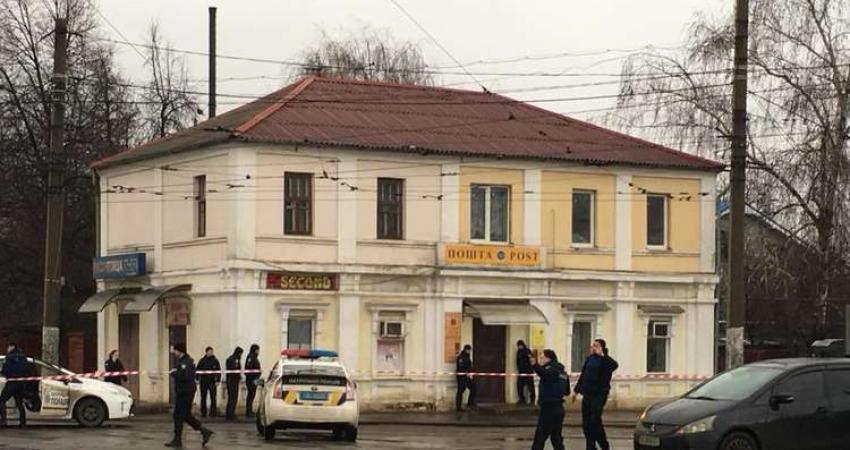 مجهول يحتجز رهائن في مكتب بريد شرق أوكرانيا