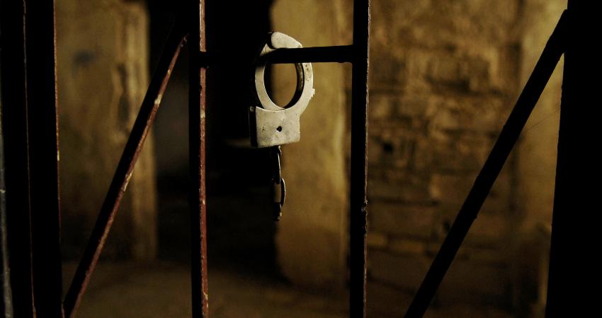 تردي الوضع الصحي لعدد من الأسرى في سجني نفحة والنقب