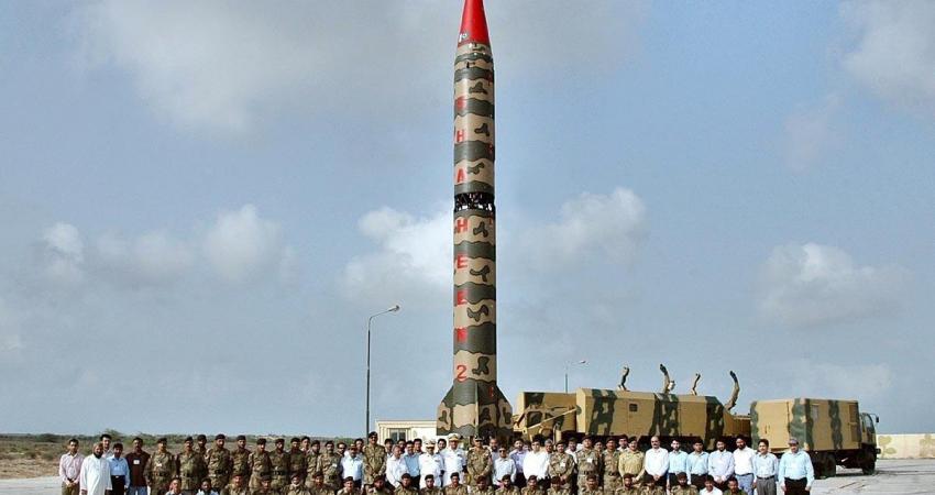 14900 رأس نووي تهدد العالم بالفناء فمن يملكها؟