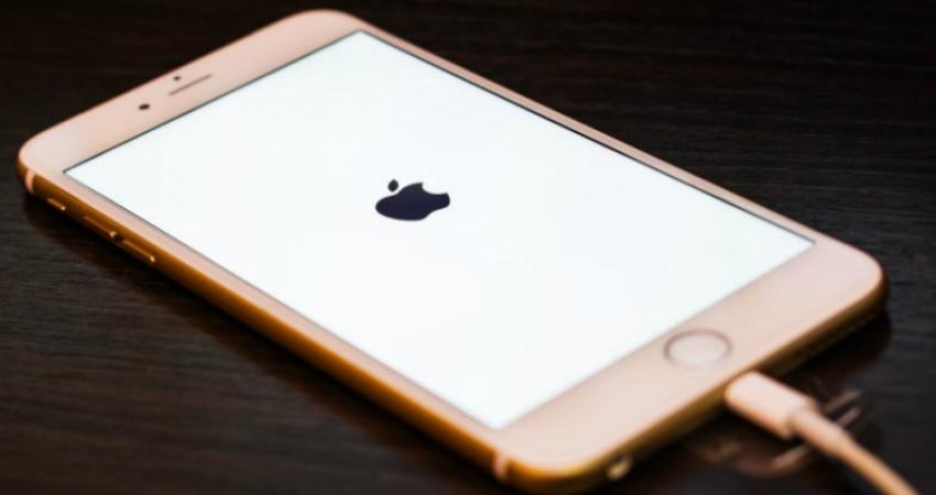 apple-iOS-device-2