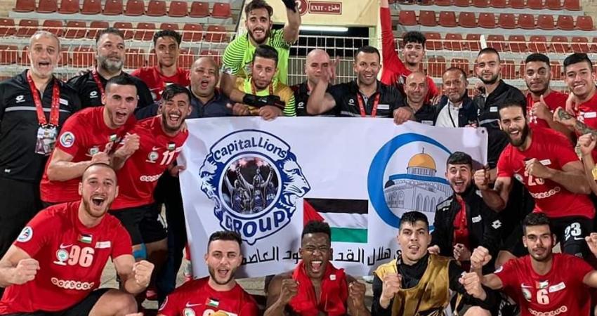 هلال القدس يبدع ويطرب ويصعد لدور المجموعات