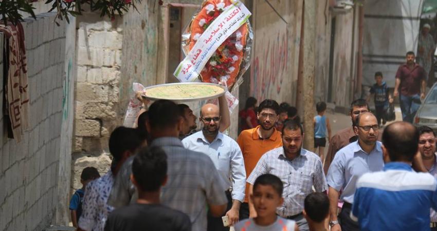 العشرة الأوائل في الفرعين العلمي والأدبي على مستوى القطاع
