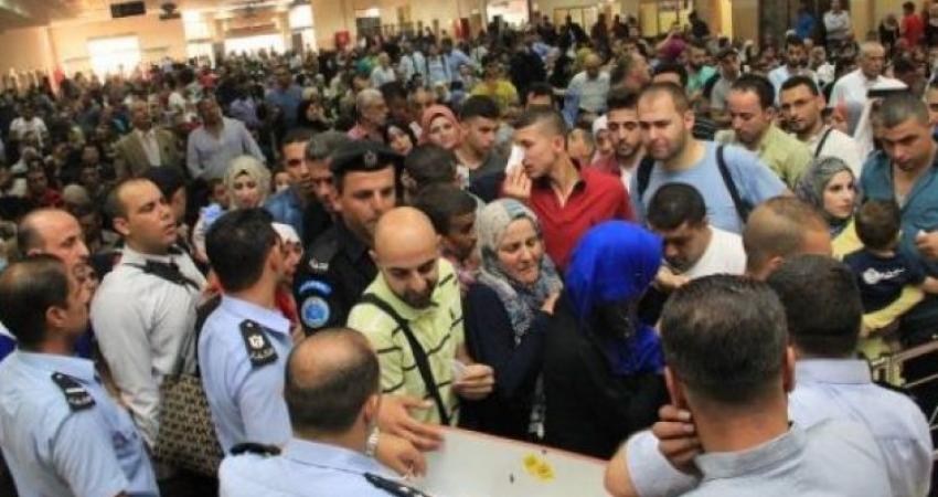 معبر الكرامة يشهد حركة نشطة