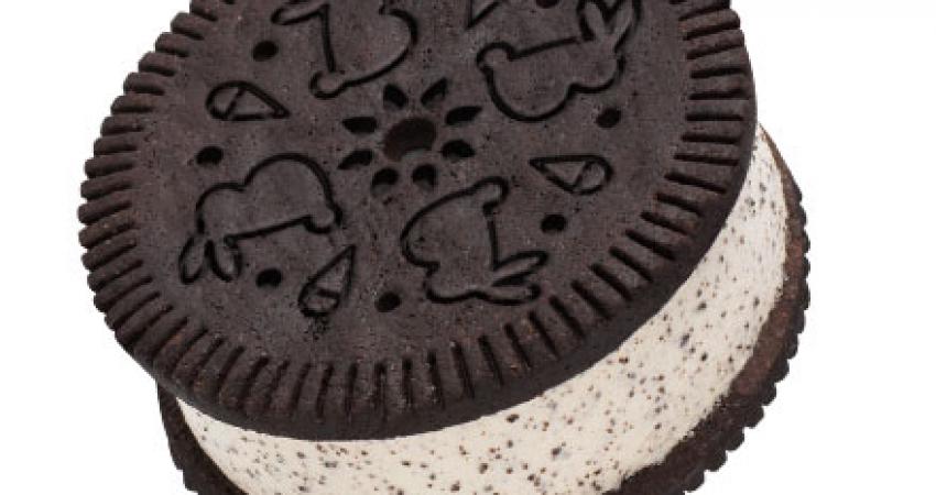 cookies-n-cream-sandwich.v1