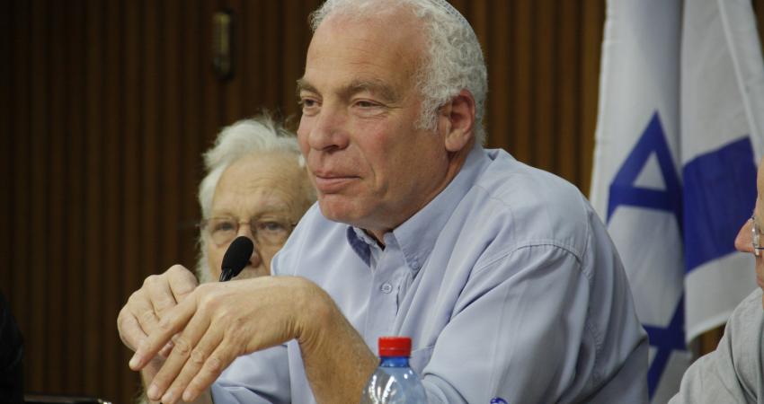 أوري أريئيل المتهم بالفضائح الجنسية