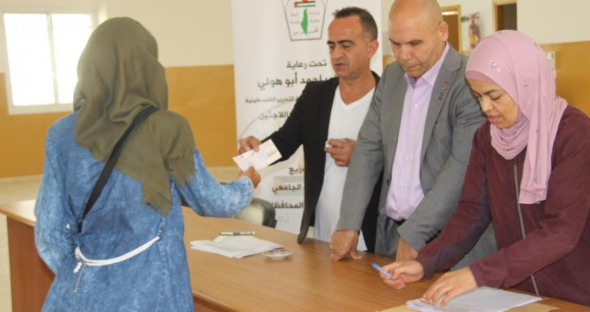 أبو هولي: وضعنا معايير لوصول المنحة الجامعية لمستحقيها