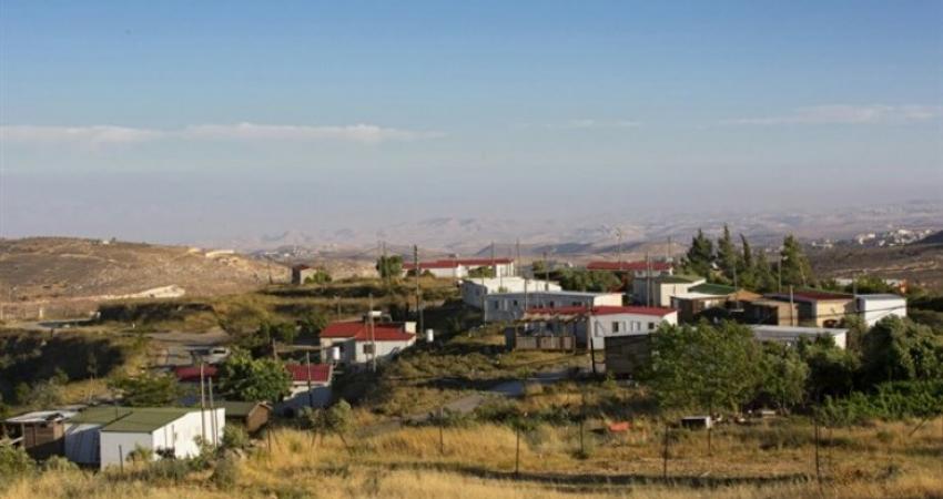 أراضي قريبة من بؤرة عامونا الاستيطانية