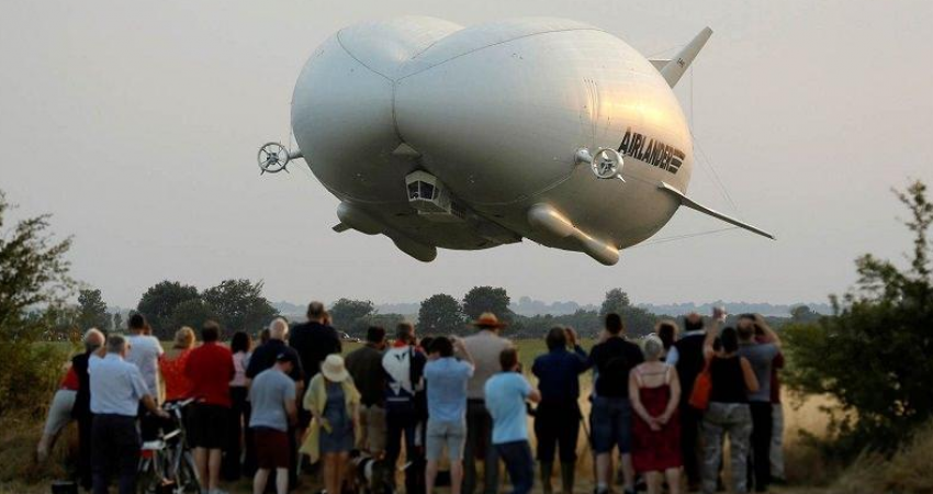 طائرة البومة