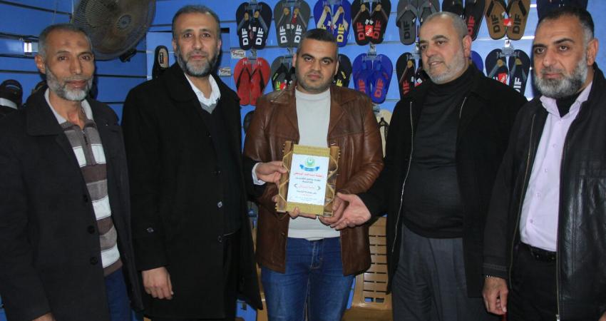 رابطة مساجد الوسطى تكرم صاحب مبادرة 