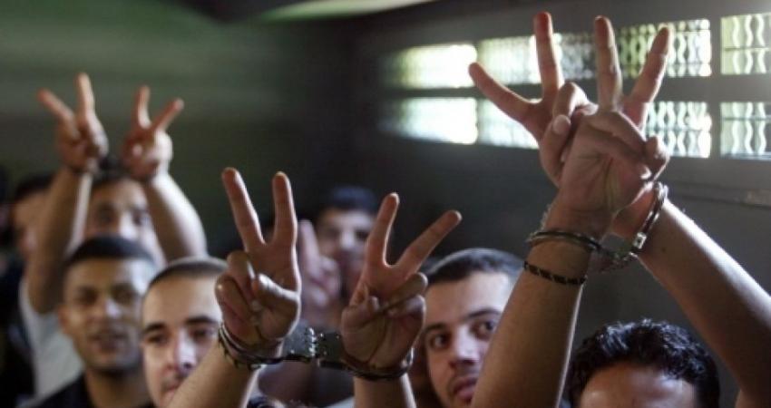 أسرى فلسطينيون في سجون الاحتلال الإسرائيلي