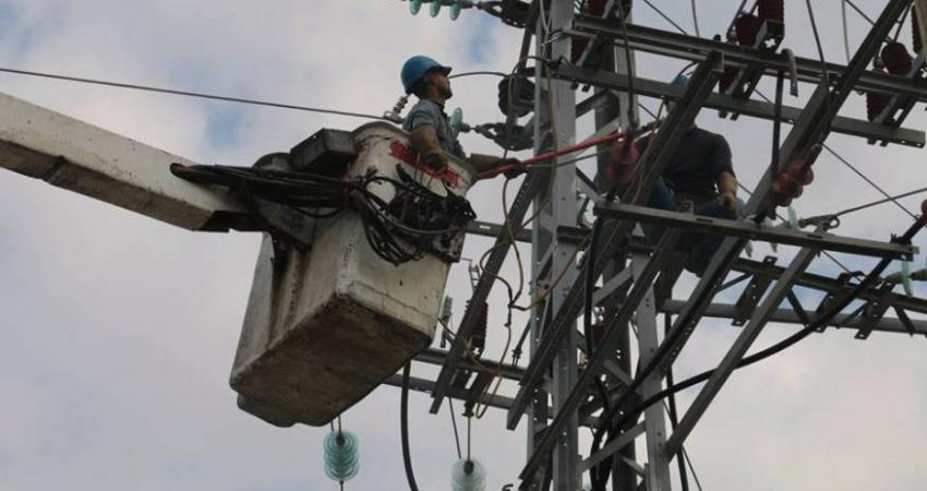 عودة خط كهرباء مصري بعد تعطل لعام ونصف