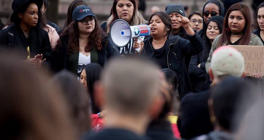 التربية تحيي يوم الكوفية في المدارس