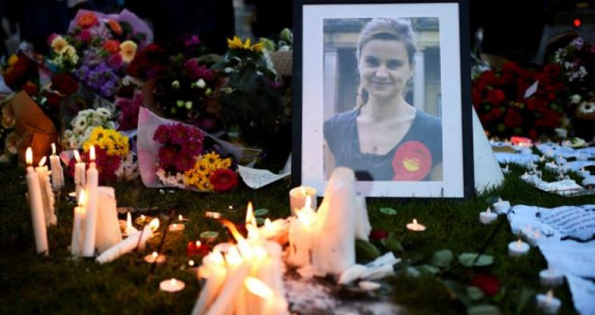 النائبة البريطانية جو كوكس