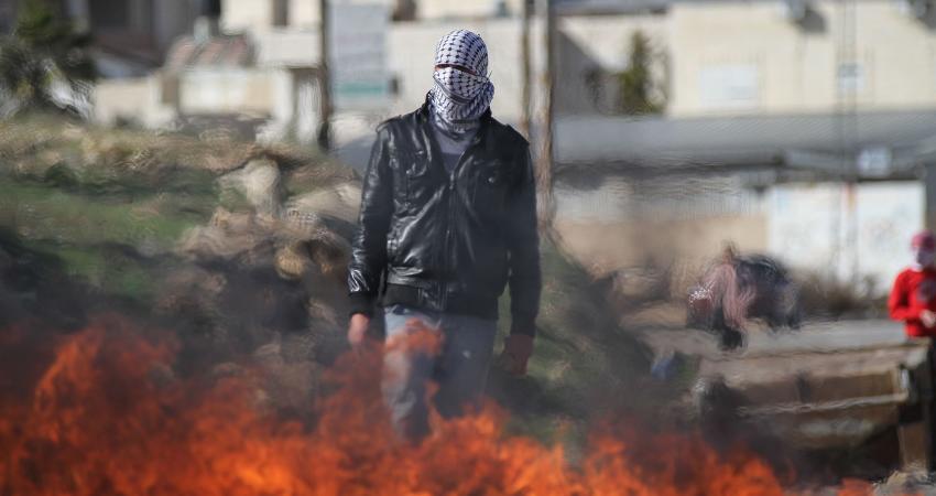 اصابات بمواجهات مع الاحتلال في قرية مثلث الشهداء