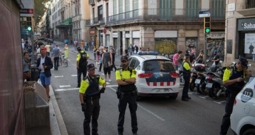 إسبانيا تطارد منفذ هجوم برشلونة وتحبط هجوما آخر