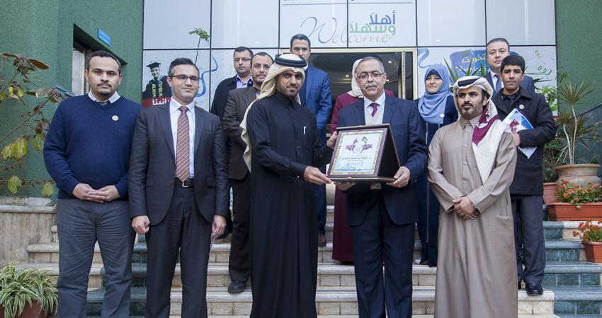 الكلية الجامعية تستقبل وفدا رفيع المستوى من صندوق قطر للتنمية