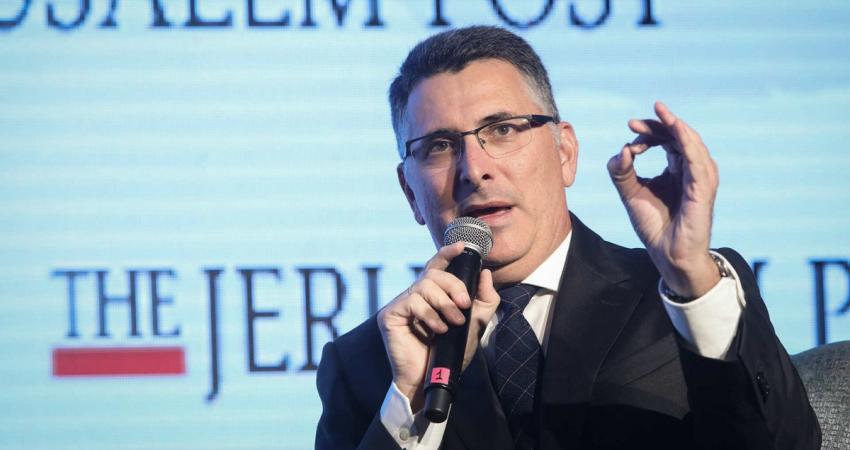 ساعر يهاجم نتنياهو ويطرح رؤيته لمستقبل القضية الفلسطينية